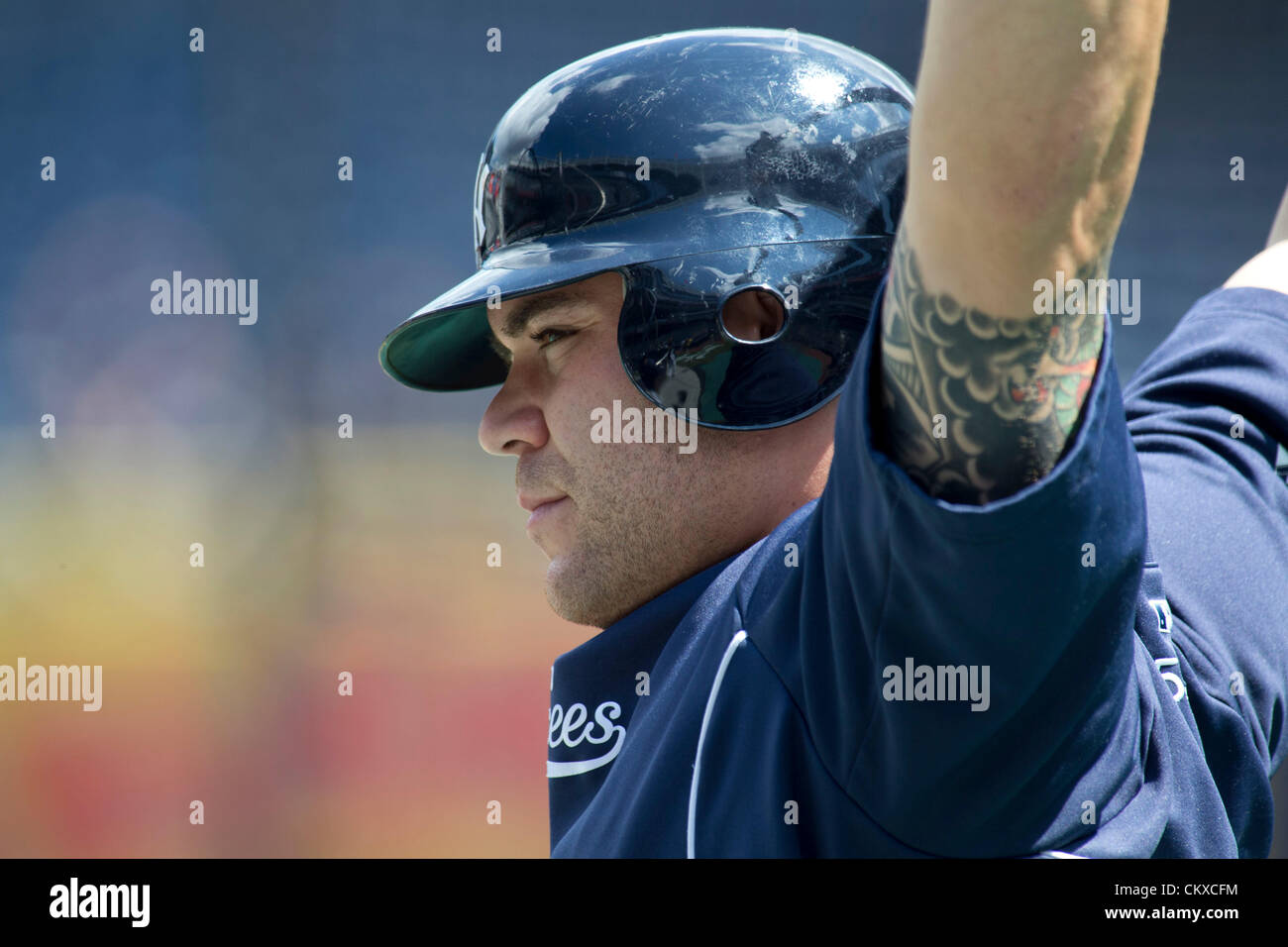 Russell Martin (Yankees), 18. August 2012 - MLB: Russell Martin von den New York Yankees während Wimper Praxis vor dem Spiel gegen die Boston Red Sox im Yankee Stadium in Bronx, New York, Vereinigte Staaten von Amerika. (Foto von Thomas Anderson/AFLO) Stockfoto