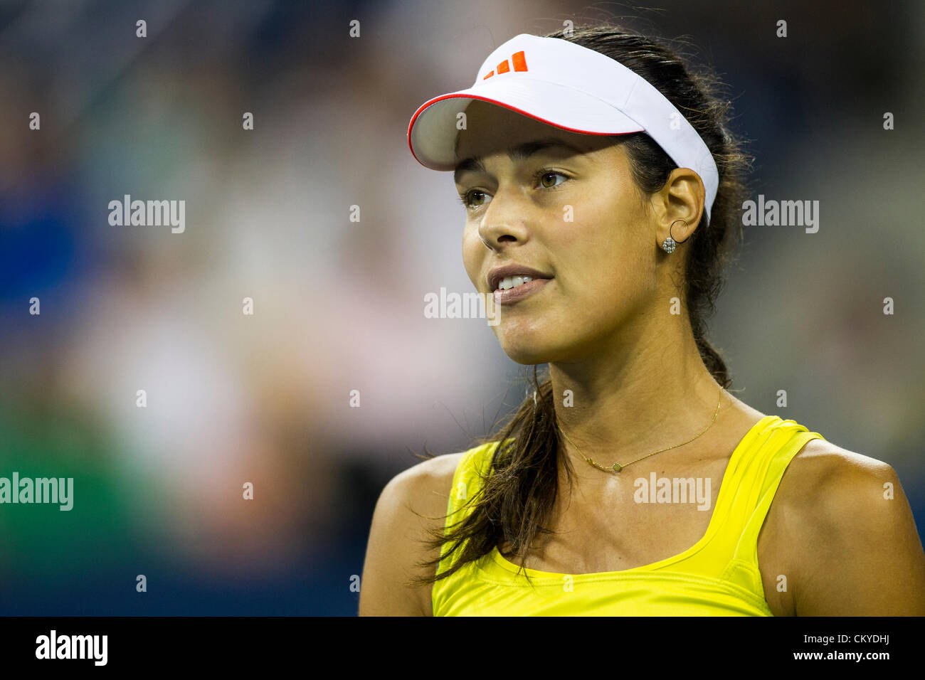 Ana Ivanovic (SRB) im Wettbewerb beim 2012 uns Open Tennisturnier, Flushing, New York. USA. 1. September. Stockfoto