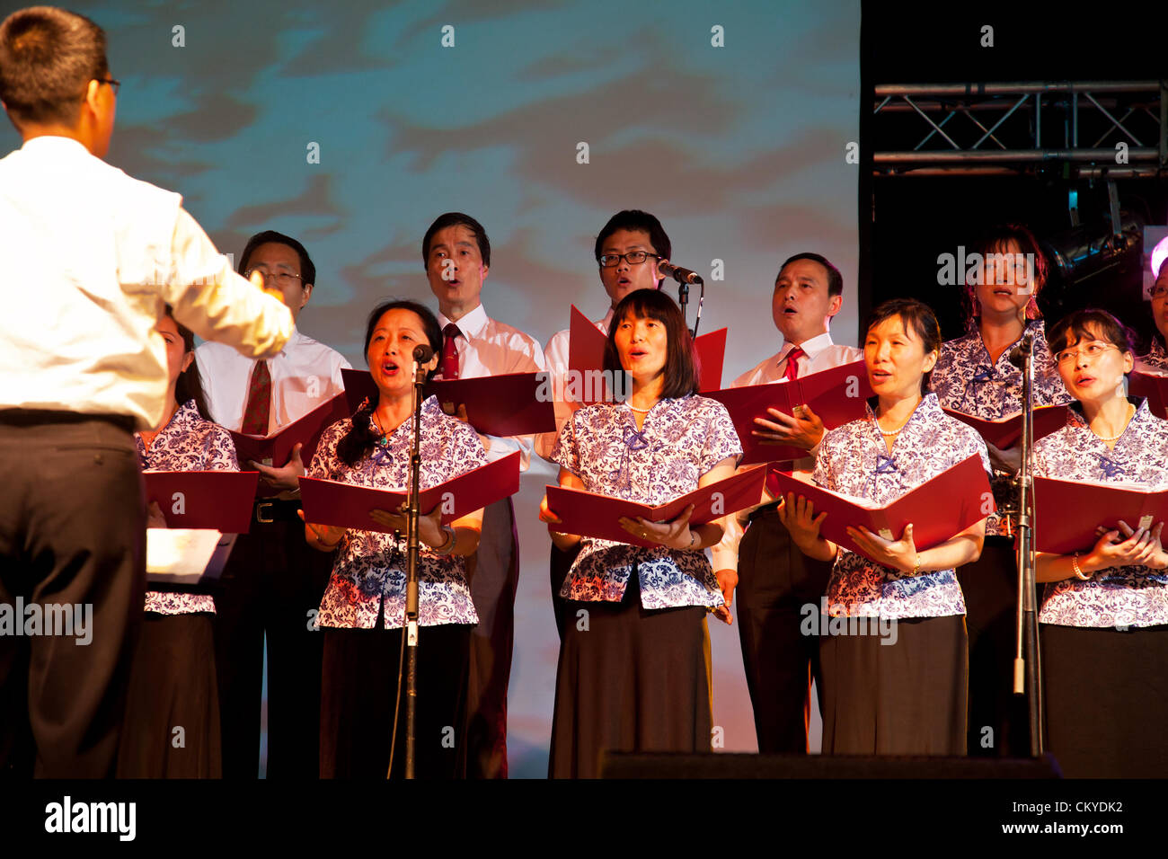 Edinburgh Schottland UK 2. September 2012. Teil von Edinburgh chinesischer Chor erklingt in Edinburgh Mela (multikulturelles Festival) Stockfoto