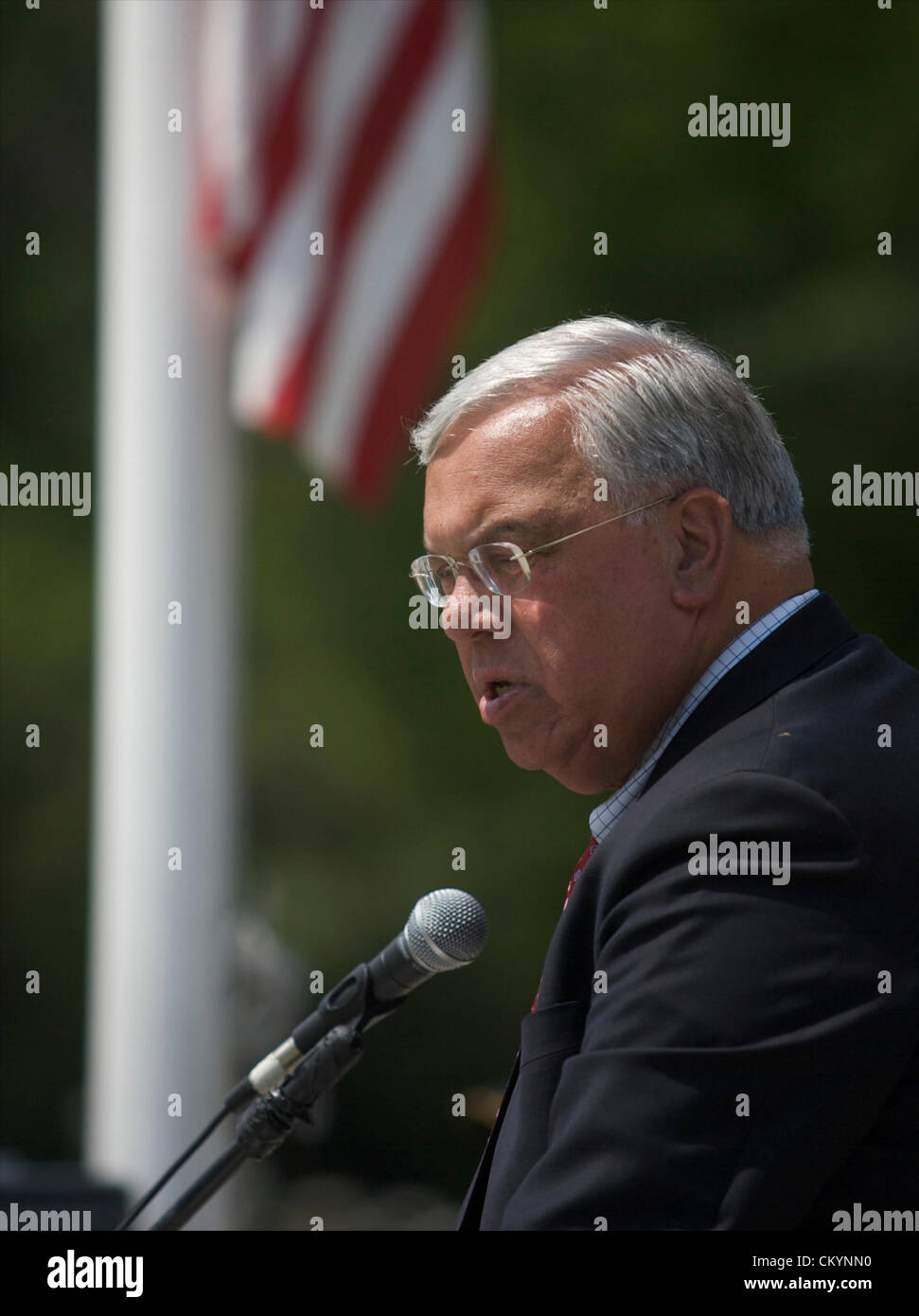 24. Mai 2009 - Boston, Massachusetts, USA - Bürgermeister TOM MENINO liefert seine Adresse bei der des Bürgermeisters Memorial Day Beachtung auf dem Mount Hope Cemetery in Mattapan. (Bild Kredit: ¬ © Kelvin Ma/ZUMA Press) Stockfoto