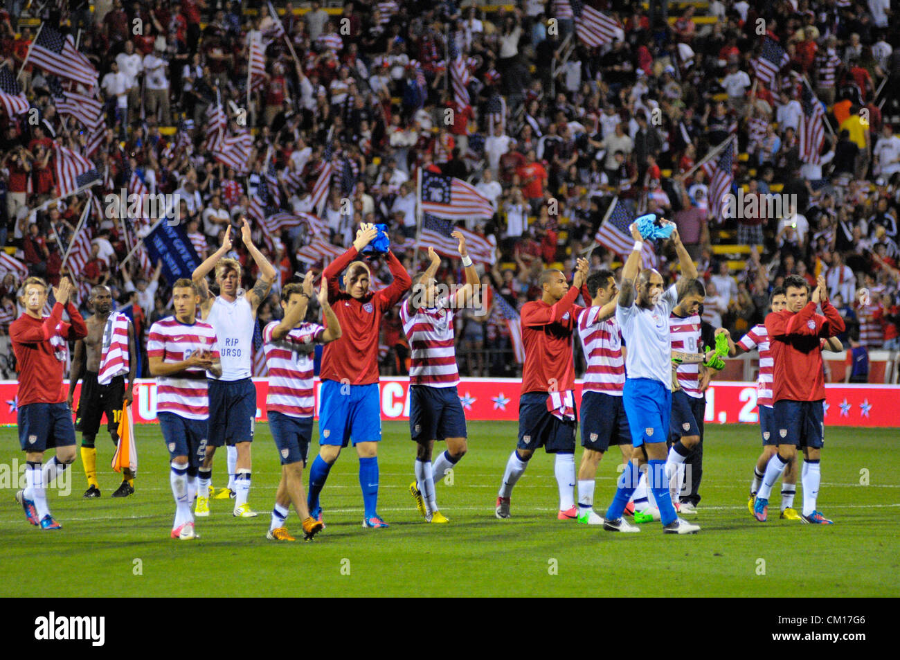 Columbus, Ohio, USA. 11. September 2012. Das USA-Team feiert Sieg bei den Vollzeit-Wistle nach einem 1: 0-Sieg über Jamaika, Stockfoto