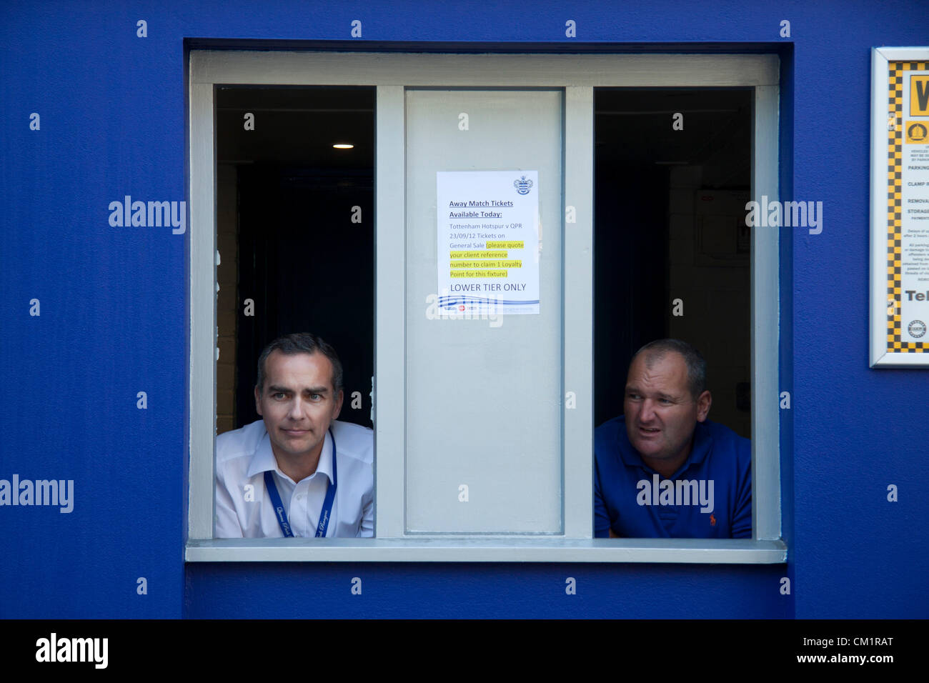 15. September 2012. London UK.  Tag-Match-Ticket-Auflistung für das Spiel zwischen den Queens Park Rangers und Chelsea.  Das erste Treffen des Clubs seit John Terry von Chelsea freigesprochen wurde, rassisch Anton Ferdinand von Queens Park Rangers in der Testversion Rassismus zu missbrauchen Stockfoto
