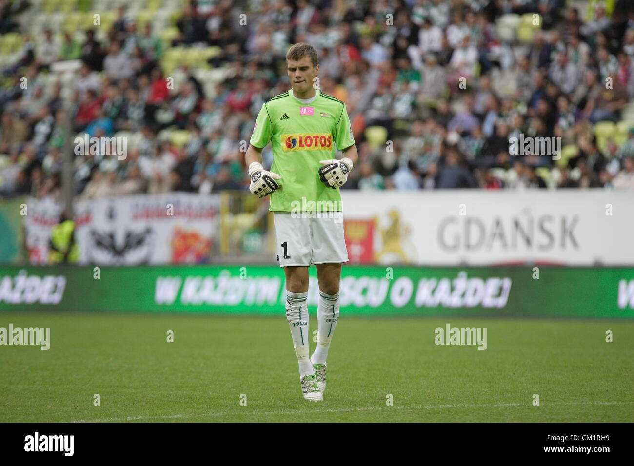 Danzig, Polen 15. September 2012 Lechia Gdansk Defet Piast Gliwice 1:2 bei polnischen Extraliga Fußballspiel auf PGE Arena Stadion. Torhüter Michal Buchalik während des Spiels Stockfoto