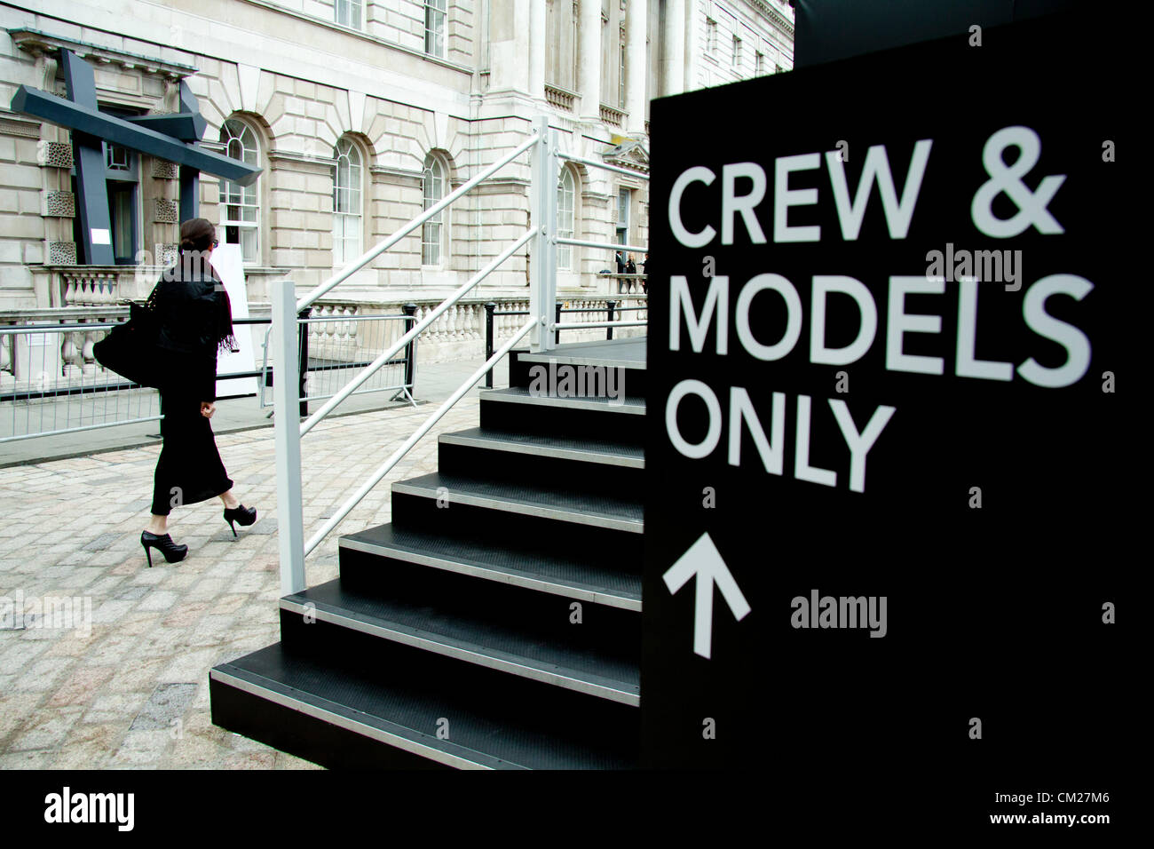 18. September 2012. Somerset House, London UK. Letzter Tag der London Fashion Show, die etablierten und neuen Mode-Designer zusammenbringt, die Herren- und Damenkollektionen Stockfoto