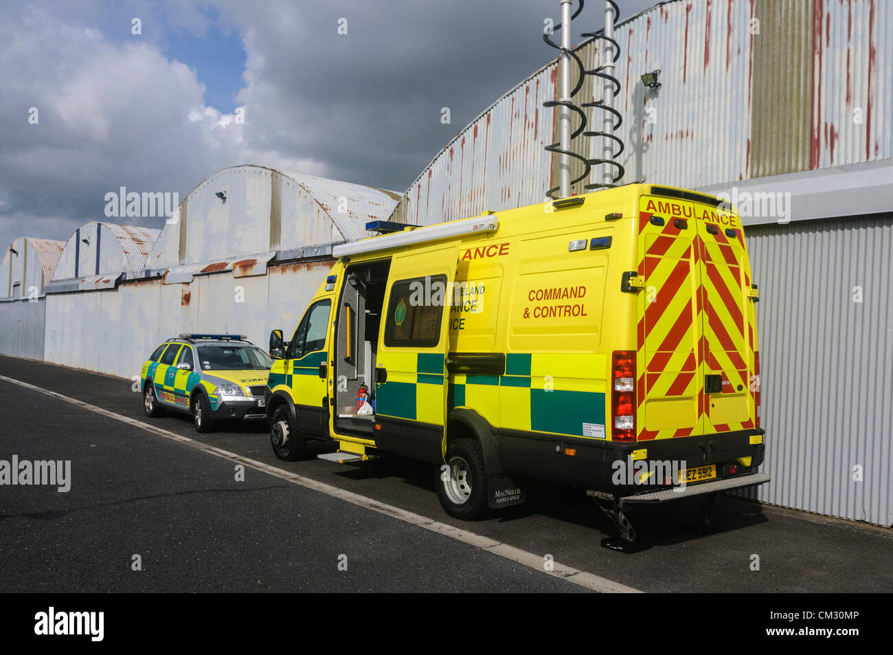 Northern Ireland Rettungsdienst Kommando und Kontrolle im Zentrum bei einem Grossereignis und Suche & Rettung Betrieb Stockfoto