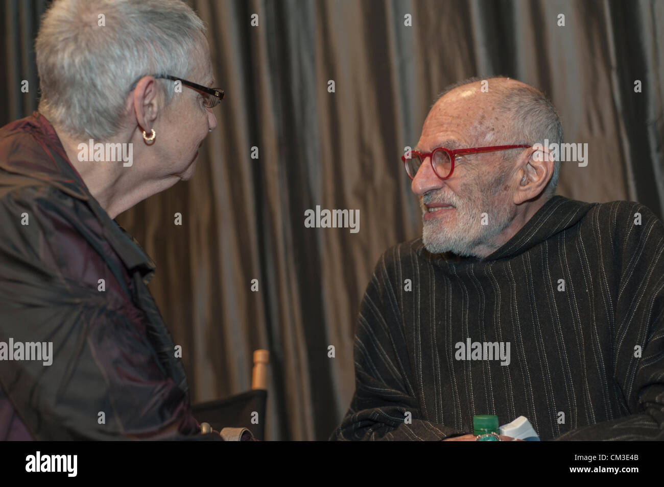 New York, NY, USA, Larry Kramer, berühmte AIDS-Aktivistin und Autorin, spricht bei IFC Film Center, Manhattan, Stockfoto