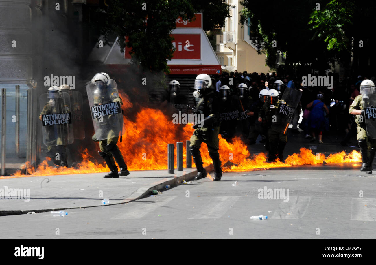 26. September 2012. Athen, Griechenland. Generalstreik in Griechenland, der erste Generalstreik seit der Koalitionsregierung im Juni gegründet wurde. Der Schlag gegen ein neues Paket von Sparmaßnahmen schneidet Wert von 11,5 Milliarden von Euro durch die Länder größten Gewerkschaften GSEE und ADEDY benannt worden ist. Stockfoto