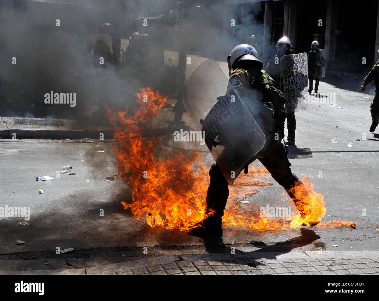 26. September 2012 wurde im Juni Athen - Generalstreik in Griechenland, der erste Generalstreik seit der Koalitionsregierung gebildet. Der Schlag gegen ein neues Paket von Sparmaßnahmen schneidet Wert von 11,5 Milliarden von Euro durch die Länder größten Gewerkschaften GSEE und ADEDY benannt worden ist. - Stockfoto