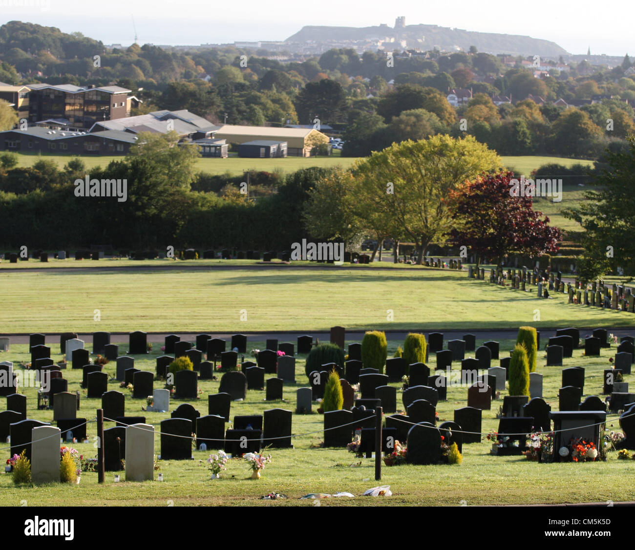 JIMMY SAVILE Grabstein entfernt WOODLANDS Friedhof WOODLANDS Friedhof WOODLANDS Friedhof SCARBOROUGH ENGLAND 10. Oktober 2012 Stockfoto