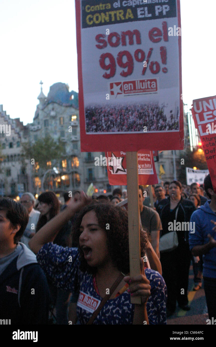 Barcelona, Spanien. 13. Oktober 2012. Globales Rauschen protestiert gegen Staatsverschuldung - Barcelona Stockfoto