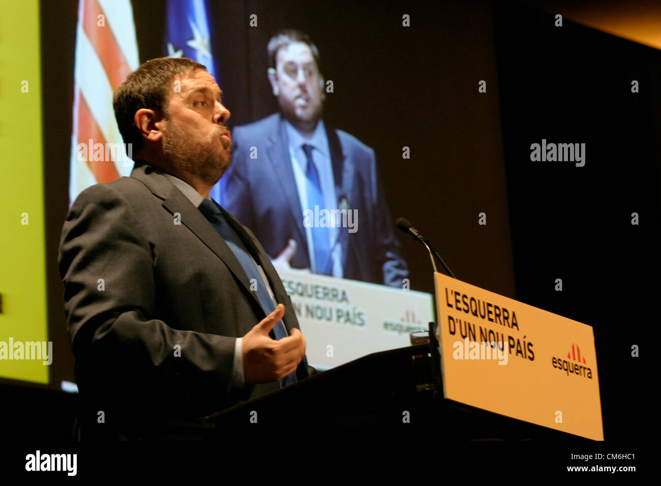 Konferenz "l'Esquerra d ' un Nou Pais" von Oriol Junqueras. Kandidaten während seiner Rede. Barcelona, Spanien Stockfoto