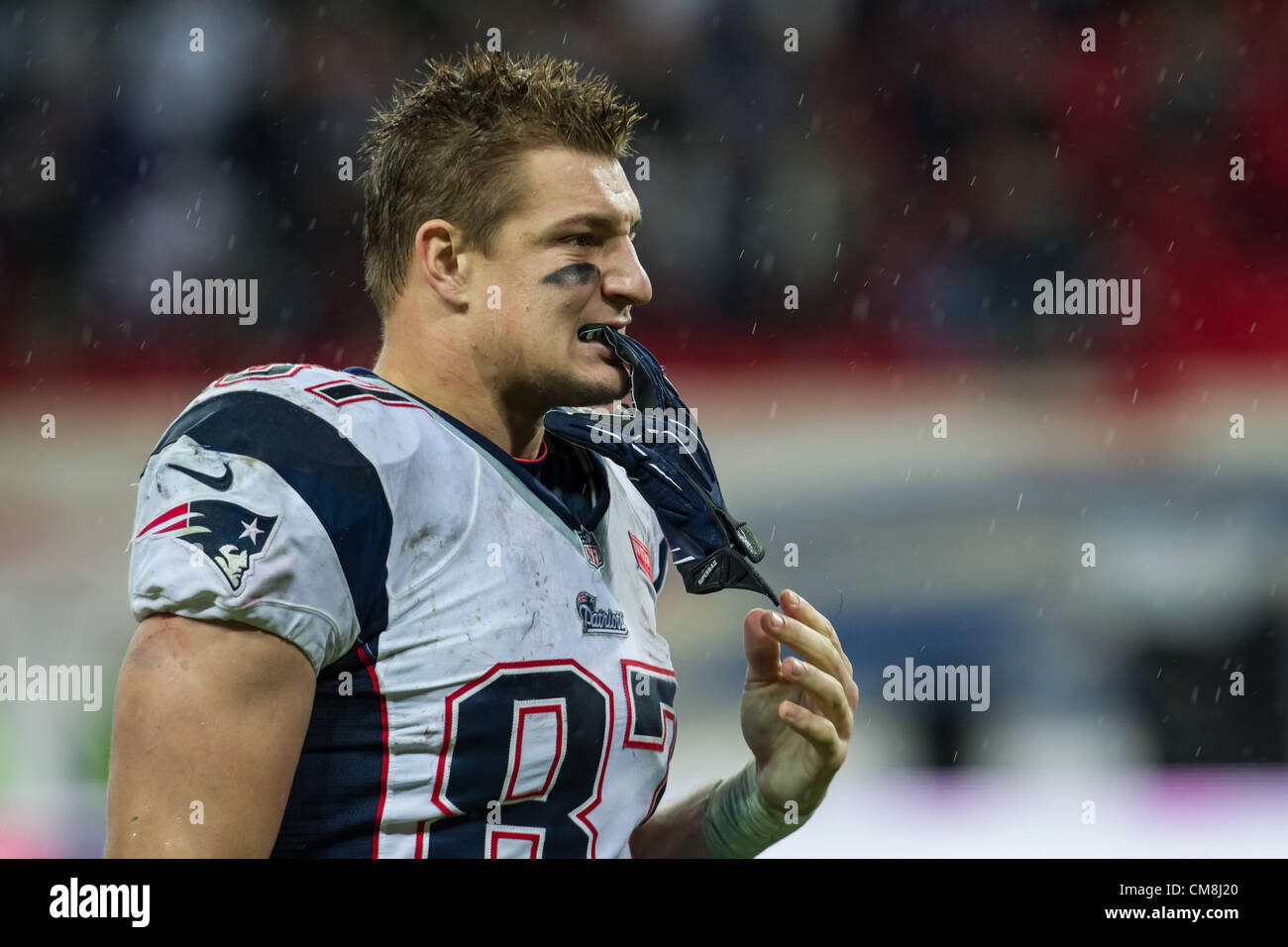 28.10.2012. London, Vereinigtes Königreich. Patrioten-Held-Tight-End Rob Gronkowski erzielte drei Touchdowns in der NFL Pepsi Max International Series-Spiel zwischen den St. Louis Rams und die New England Patriots im Wembley-Stadion am Sonntag 28. Oktober. Stockfoto