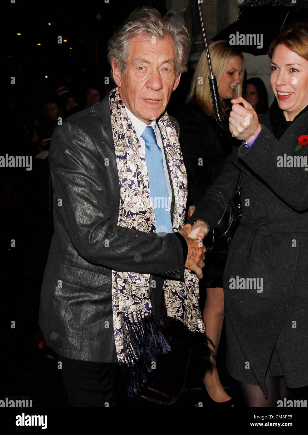 London, UK, 29.10.12: Sir Ian McKellen kommt für die Pride of Britain Awards, Grosvenor House, Park Lane. Stockfoto