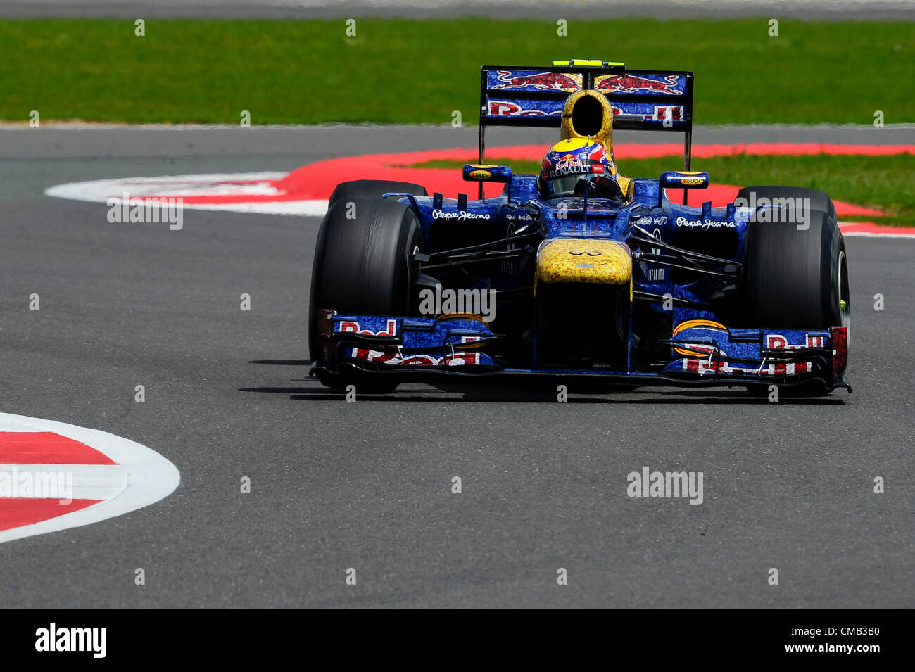 08.07.2012 Towcester, England. Mark Webber aus Australien und Red Bull Racing in Aktion während des Rennens beim britischen Grand Prix Santander, Runde 9 der 2012 FIA Formel 1 Weltmeisterschaft in Silverstone. Stockfoto
