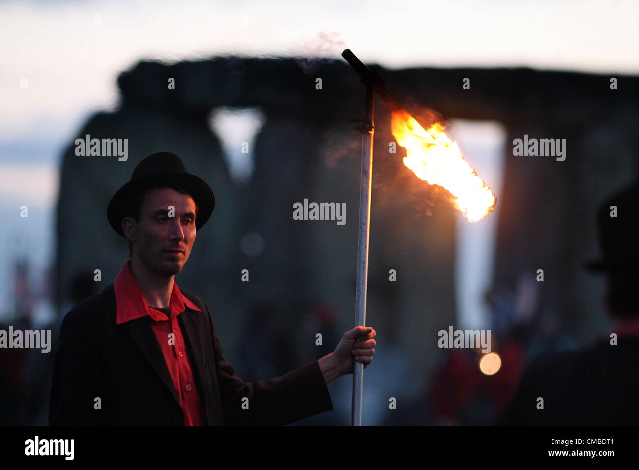 Stonehenge uk-10-07 12 Feuer Garten in Stonehenge, erstellt von französischen Outdoor-Feuer Alchemisten Compagnie Carabosse, Stockfoto