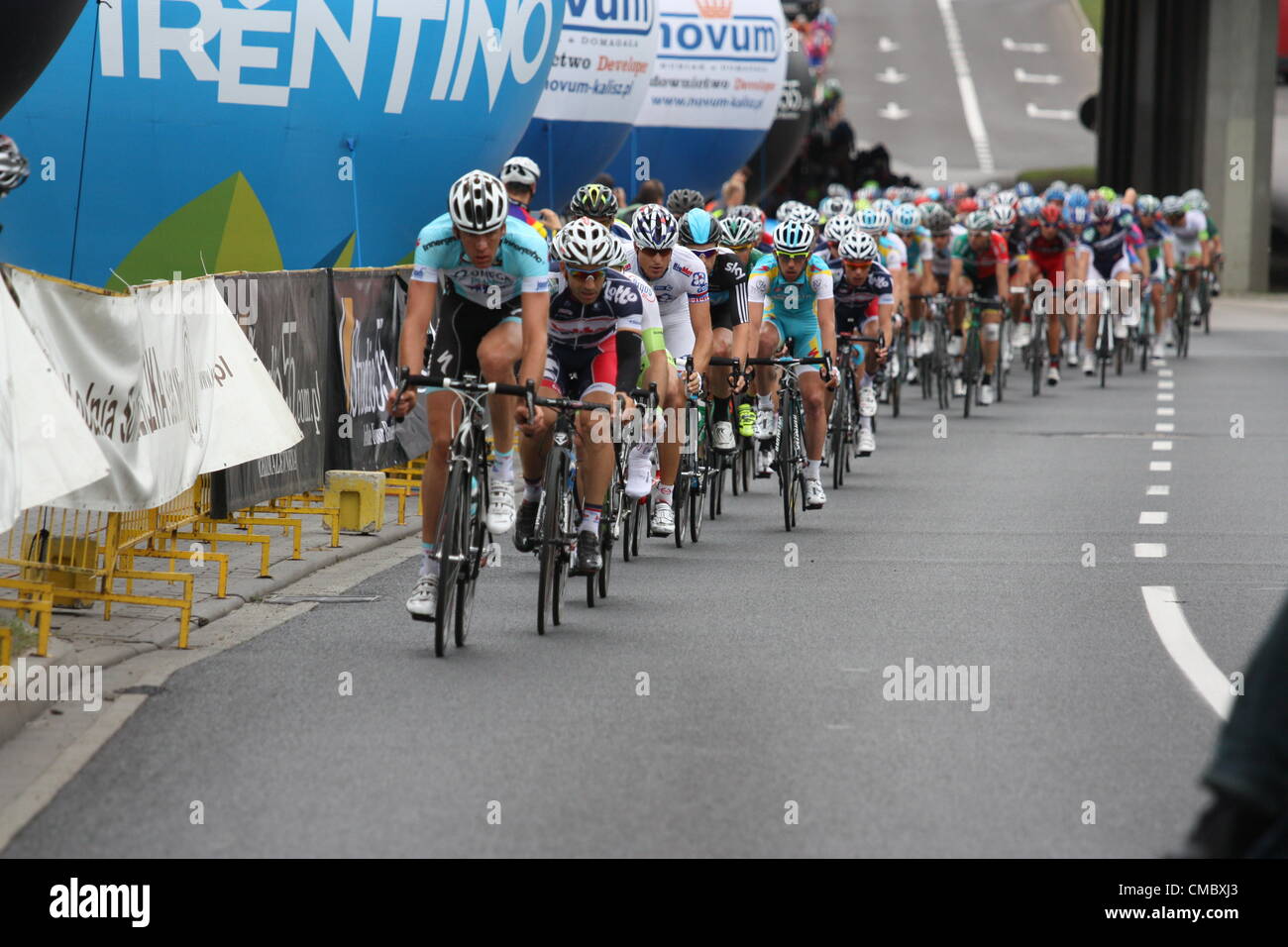 KATOWICE, Polen - Juli 13: 69 Tour de Pologne, das größte Radsport-Event in Osteuropa, Teilnehmer der IV Stufe aus Bedzin nach Kattowitz 13. Juli 2012 in Katowice, Polen Stockfoto