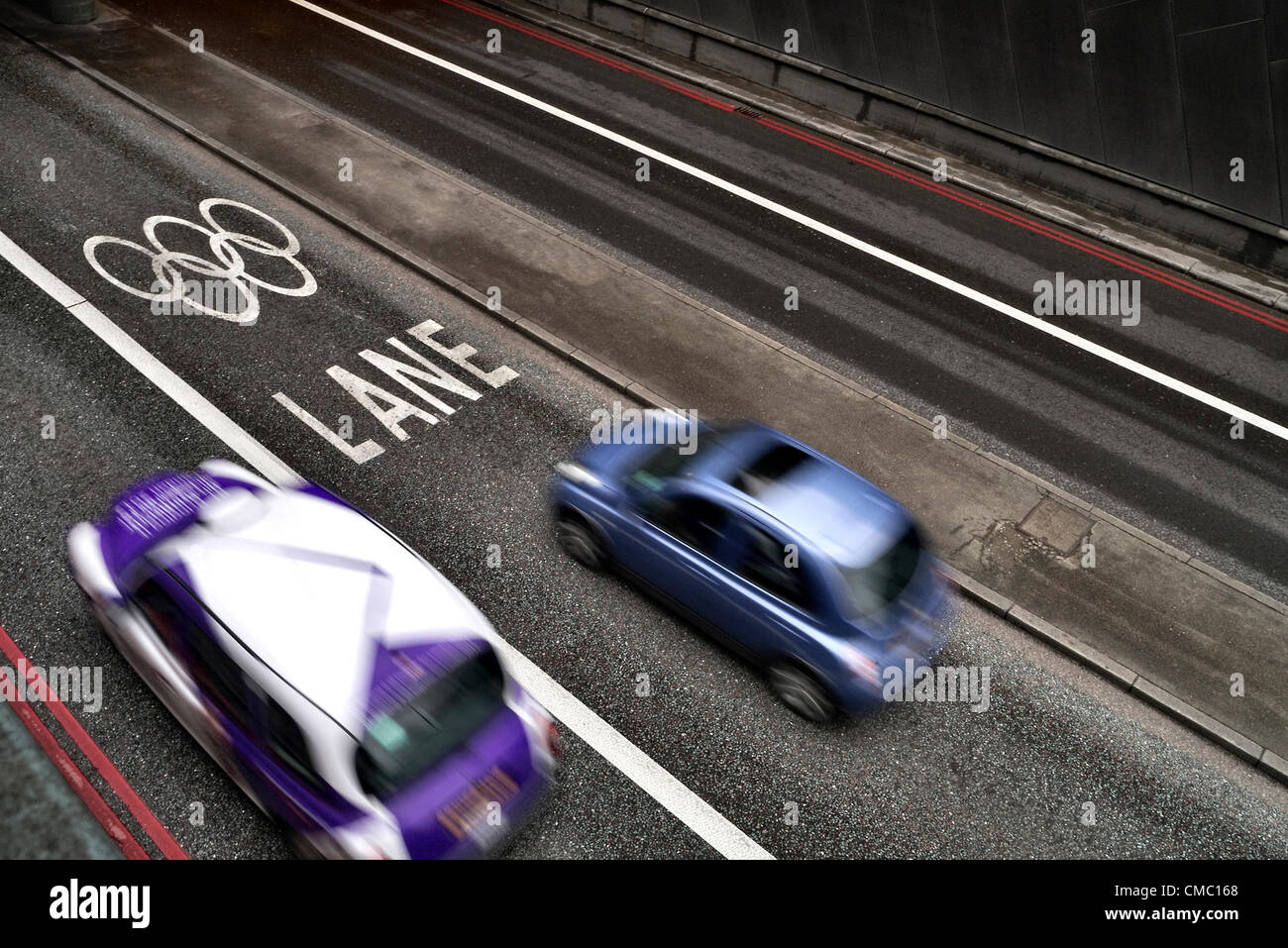 London Olympia Einschränkung Fahrspur from15th 11. Juli September2012 in Betrieb. In diesem Abschnitt in der Euston-Unterführung. Stockfoto