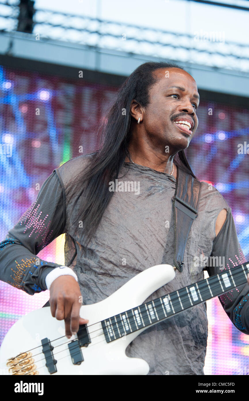 LINCOLN, CA - 14. Juli: Verdine White mit Erde, Wind und Feuer führt an Thunder Valley Casino Resort in Lincoln, Massachusetts am 14. Juli 2012 Stockfoto