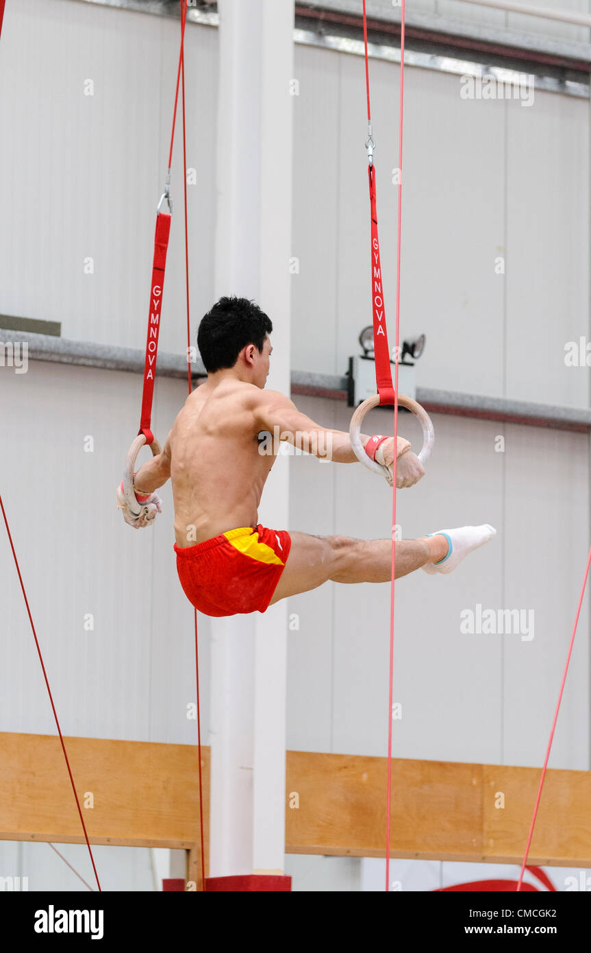 Lisburn, 18.07.2012 - Feng Zhe aus dem chinesischen Gymnastik Team Training für London 2012 Olympische Spiele in Lisburn, Nordirland Stockfoto