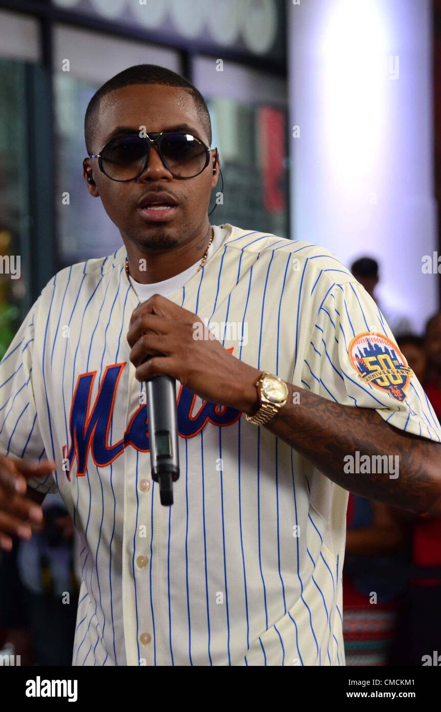 NAS in Anwesenheit für MLB Fan Cave Konzertreihe, MLB Fan Höhle, New York, NY 18. Juli 2012. Foto von: Derek Sturm/Everett Collection Stockfoto