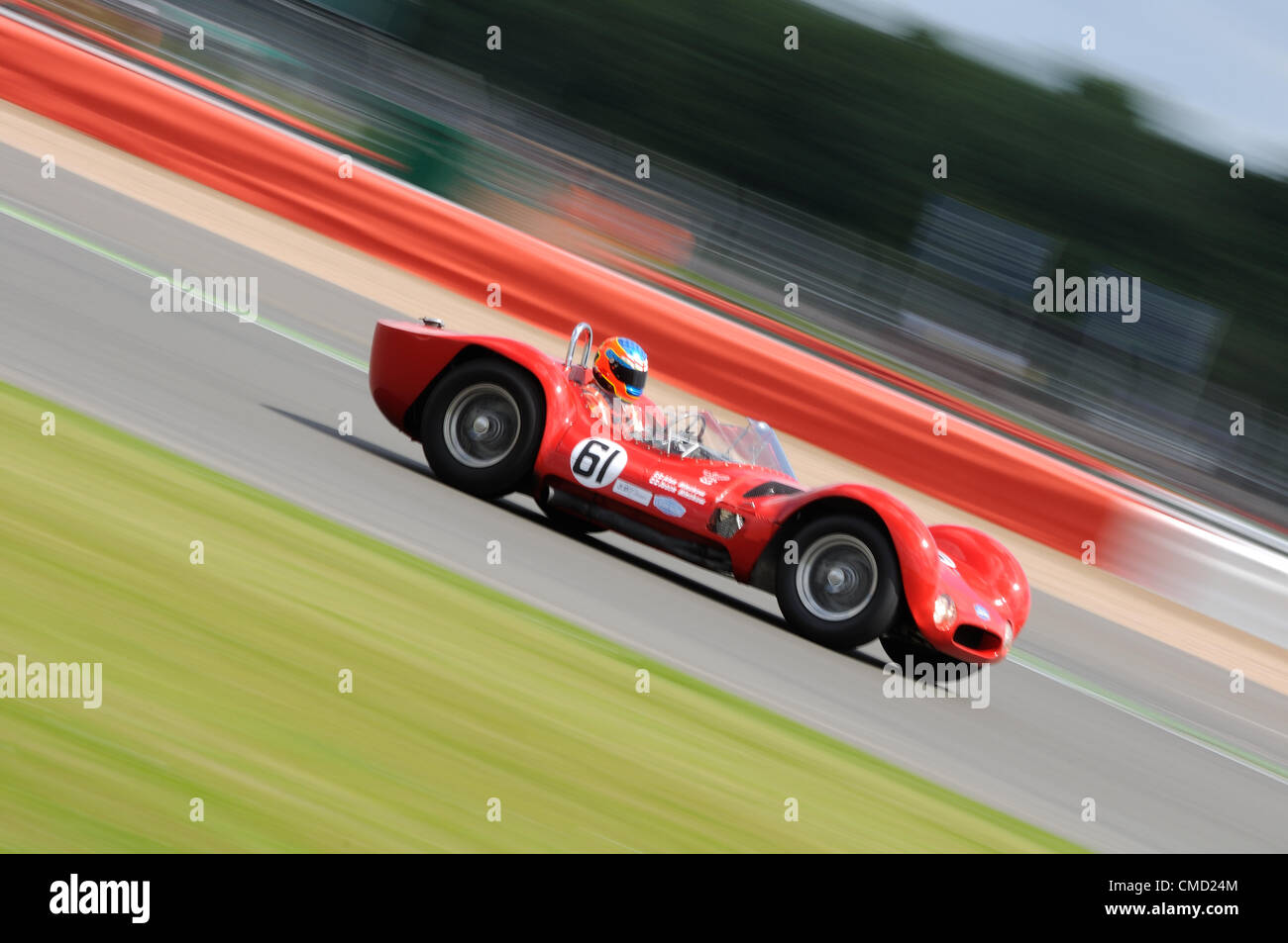 21. Juli 2012, Silverstone im Vereinigten Königreich Jason Minshaw Maserati T61 Birdcage während der Stirling Moss Trophy vor 61 Sportwagen-Rennen in Silverstone Classic 2012 Stockfoto