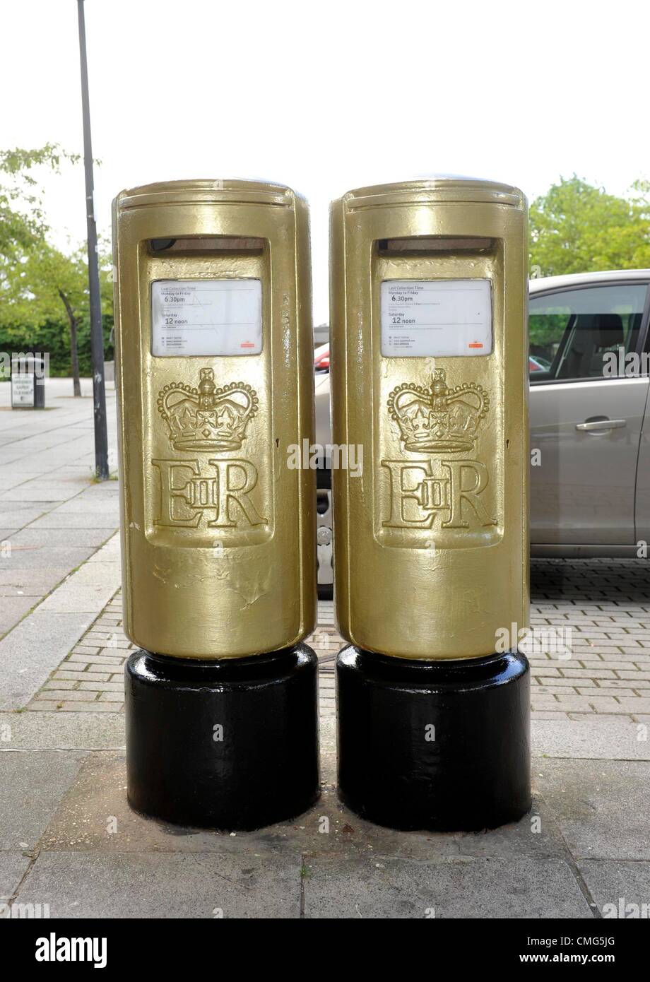 Milton Keynes, UK. 5. August 2012. Royal Mail gemalt hat einen Briefkasten auf Silbury Boulevard, Milton Keynes, Greg Rutherford Goldmedaille ausgezeichneten Leistung zu markieren, Stockfoto