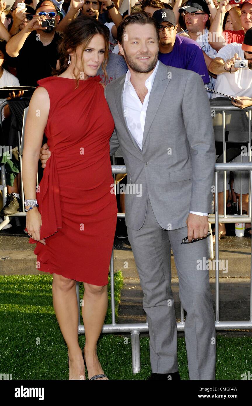 Jennifer Garner, Joel Edgerton im Ankunftsbereich für THE ODD Leben von TIMOTHY GREEN Premiere, El Capitan Theatre, Los Angeles, CA 6. August 2012. Foto von: Michael Germana/Everett Collection Stockfoto