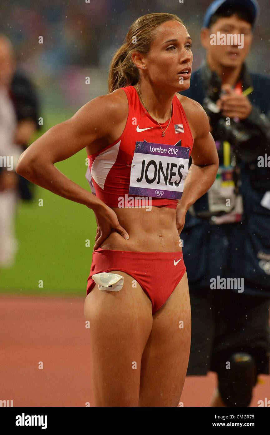 London England August 7 Lolo Jones Von Den Usa Nach Den Frauen 100m Hurden Finale Wahrend Der Abend Sitzung Der Leichtathletik Im Olympiastadion Am 7 August 2012 In London England Foto Von Roger