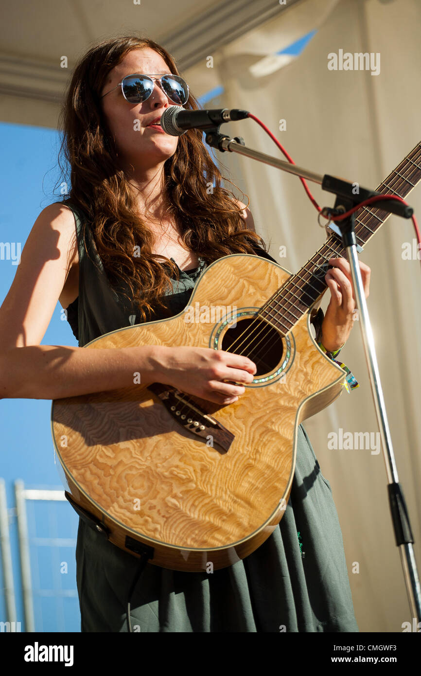 SIBENIK, Kroatien, Mittwoch, 8. August 2012. Königin der Sabe treten bei der Terraneo Eco Musiksommer in Sibenik, Kroatien. Stockfoto