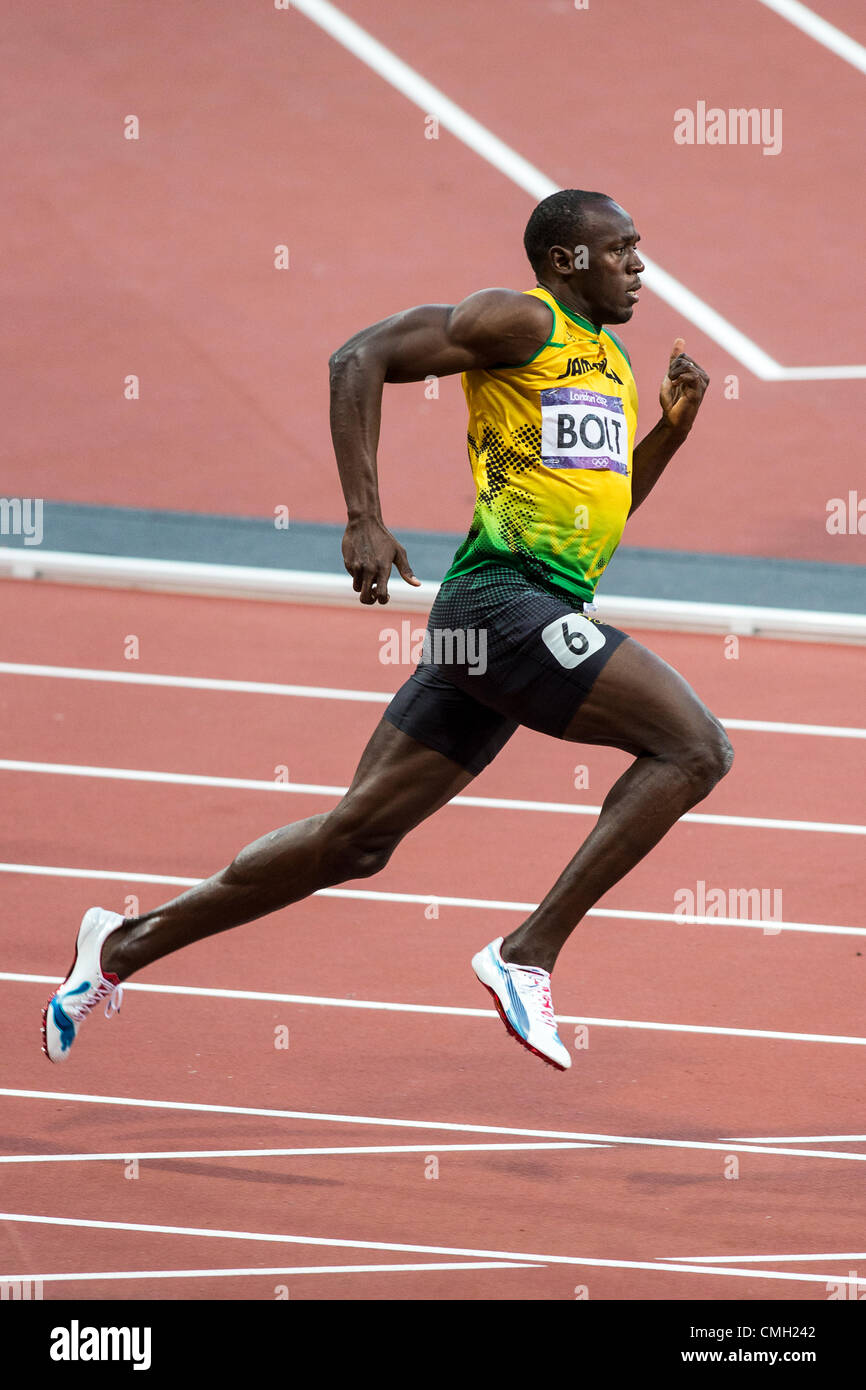 8. August 2012. Usain Bolt (JAM) im Wettbewerb mit den Herren 200m Halbfinale bei den Olympischen Sommerspielen 2012 in London Stockfoto
