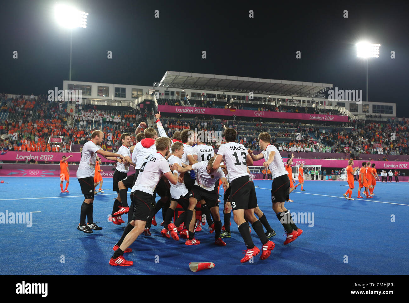 11.08.2012. London England. Deutschlands Spieler feiern nach dem Gewinn der Hockey Gold Medal Match zwischen Deutschland und den Niederlanden beim Wettbewerb fangen Sie Hockey auf London 2012 Olympische Spiele, London, Großbritannien, 11. August 2012. Stockfoto