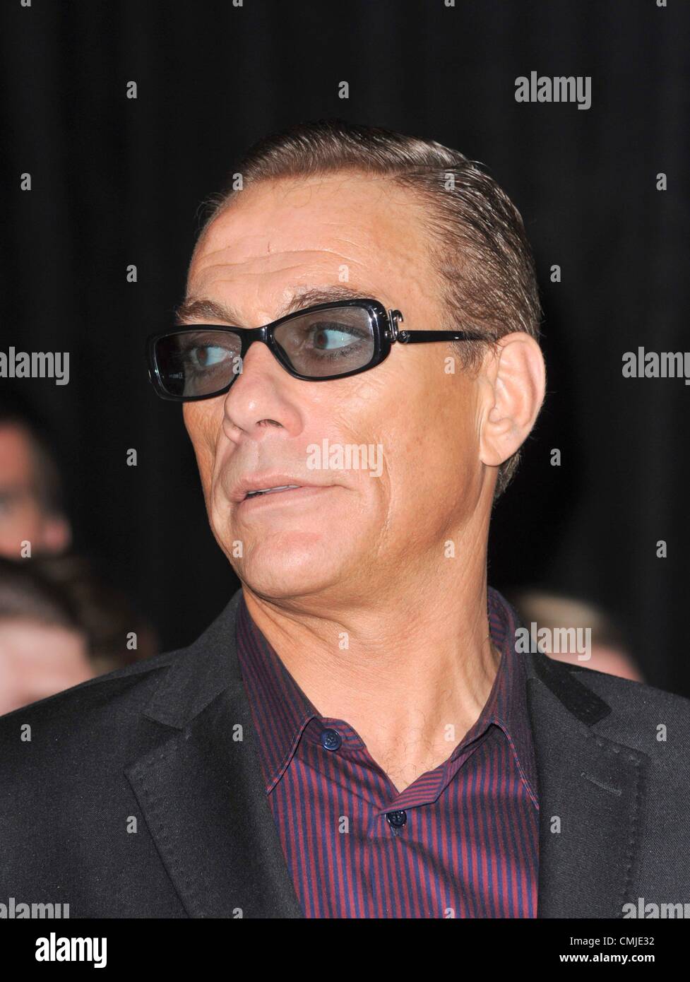 15. August 2012. 15. August 2012. Jean Claude Van Damme im Ankunftsbereich für THE EXPENDABLES 2 Premiere, Graumans Chinese Theatre, Los Angeles, CA 15. August 2012. Foto von: Elizabeth Goodenough/Everett Collection/Alamy Live News/Alamy Live-Nachrichten Stockfoto