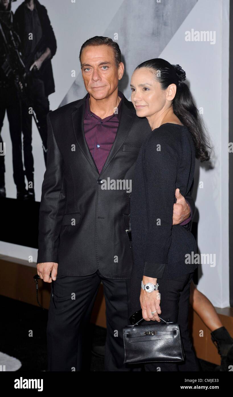15. August 2012. 15. August 2012. Jean Claude Van Damme im Ankunftsbereich für THE EXPENDABLES 2 Premiere, Graumans Chinese Theatre, Los Angeles, CA 15. August 2012. Foto von: Elizabeth Goodenough/Everett Collection/Alamy Live News/Alamy Live-Nachrichten Stockfoto