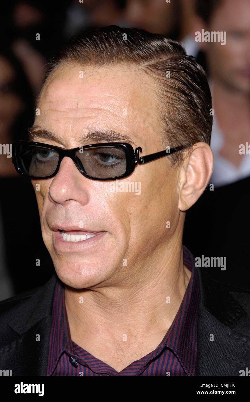 16. August 2012 - Hollywood, Kalifornien, USA - The Los Angeles Premiere von "The Expendables 2'' an der Graumans chinesischen Theatre.in Hollywood California am 15. August 2012 statt. . Jean-Claude Van Damme(Credit Image: © Michael Germana/Globe Photos/ZUMAPRESS.com) Stockfoto