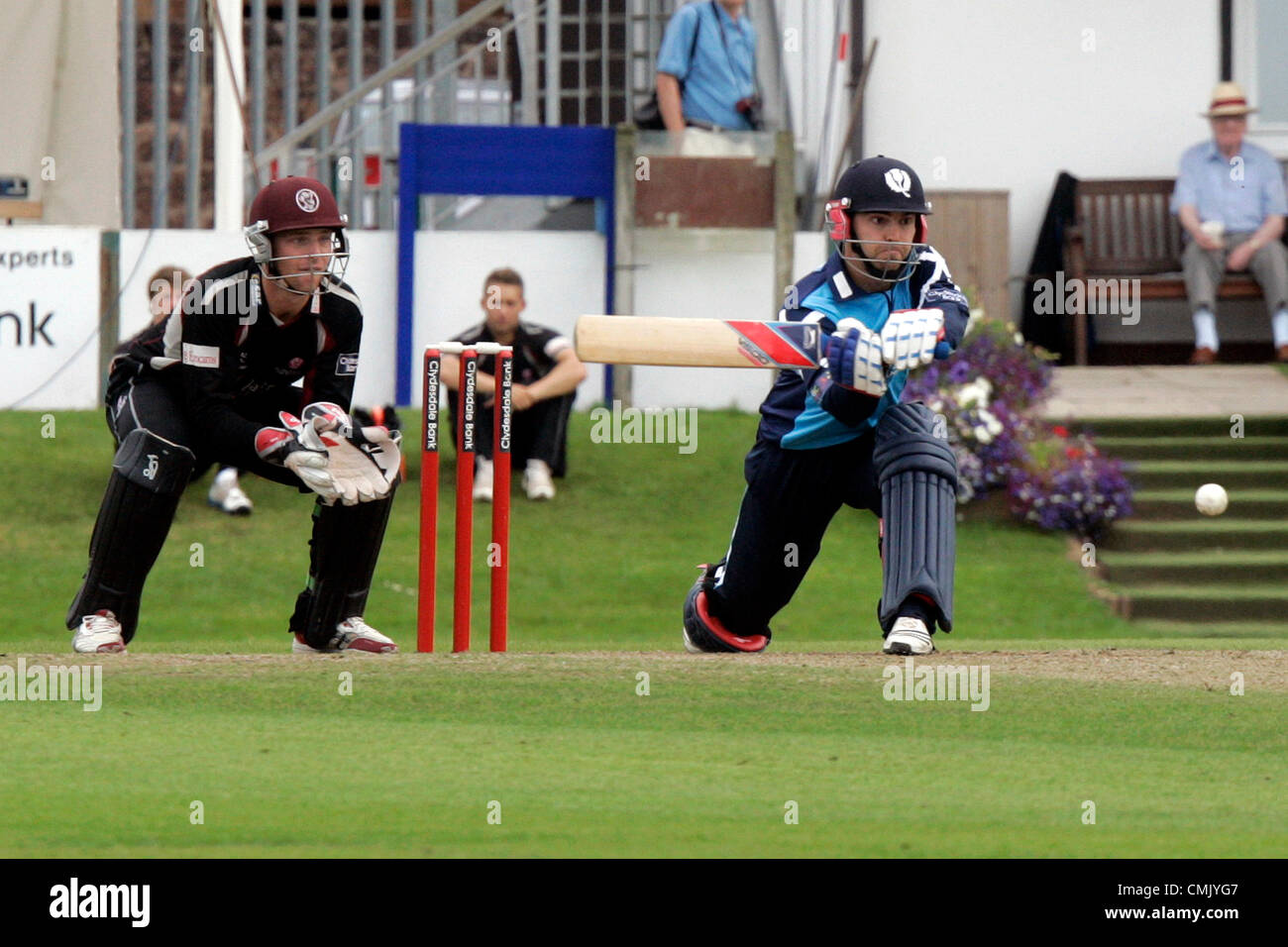 19.08.2012. Udingston, Glasgow, Schottland. Clydesdale Bank 40 Cricket.   Schottische Saltires V Somerset.  Preston Mommsen in Aktion während des Spiels CB40 spielte im Uddingston Cricket Club Stockfoto