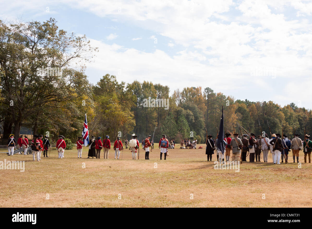 Camden, SC, USA. 2. November 2013. Historischen Camden hält seine 43. Reolutionary Krieg Field Days. Der Unabhängigkeitskrieg-Re-enactment feierte die 225. Jahrestag der Revolution mit Demonstrationen in den Park und ein Kampf auf dem Feld mit der Rotröcke und die Patrioten Stockfoto