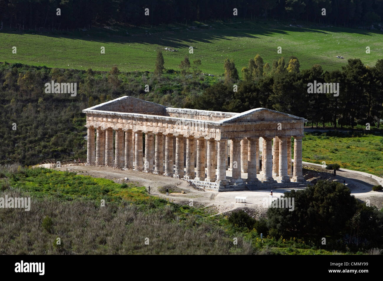 Blick auf Griechisch dorischen Tempel, Segesta, Sizilien, Italien, Europa Stockfoto