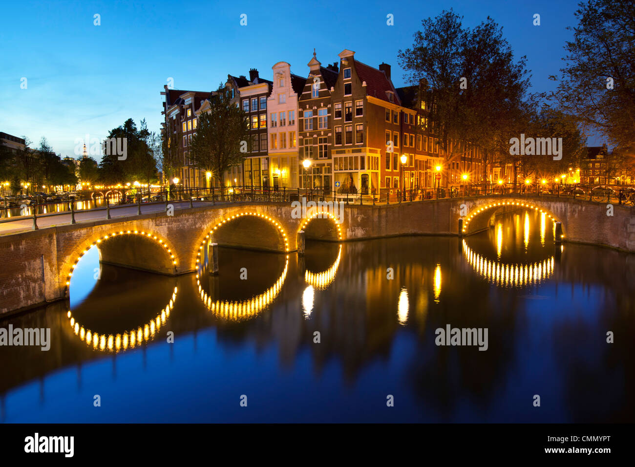 Keizersgracht bei Nacht, Amsterdam, Noord-Holland, Niederlande, Europa Stockfoto