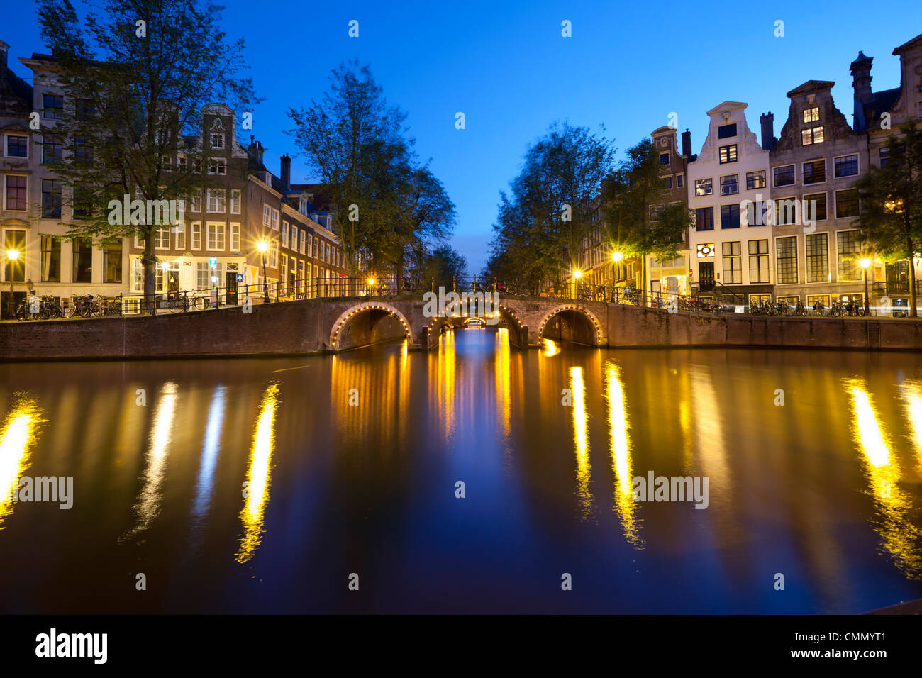 Herengracht und Leidsegracht bei Nacht, Amsterdam, Noord-Holland, Niederlande, Europa Stockfoto