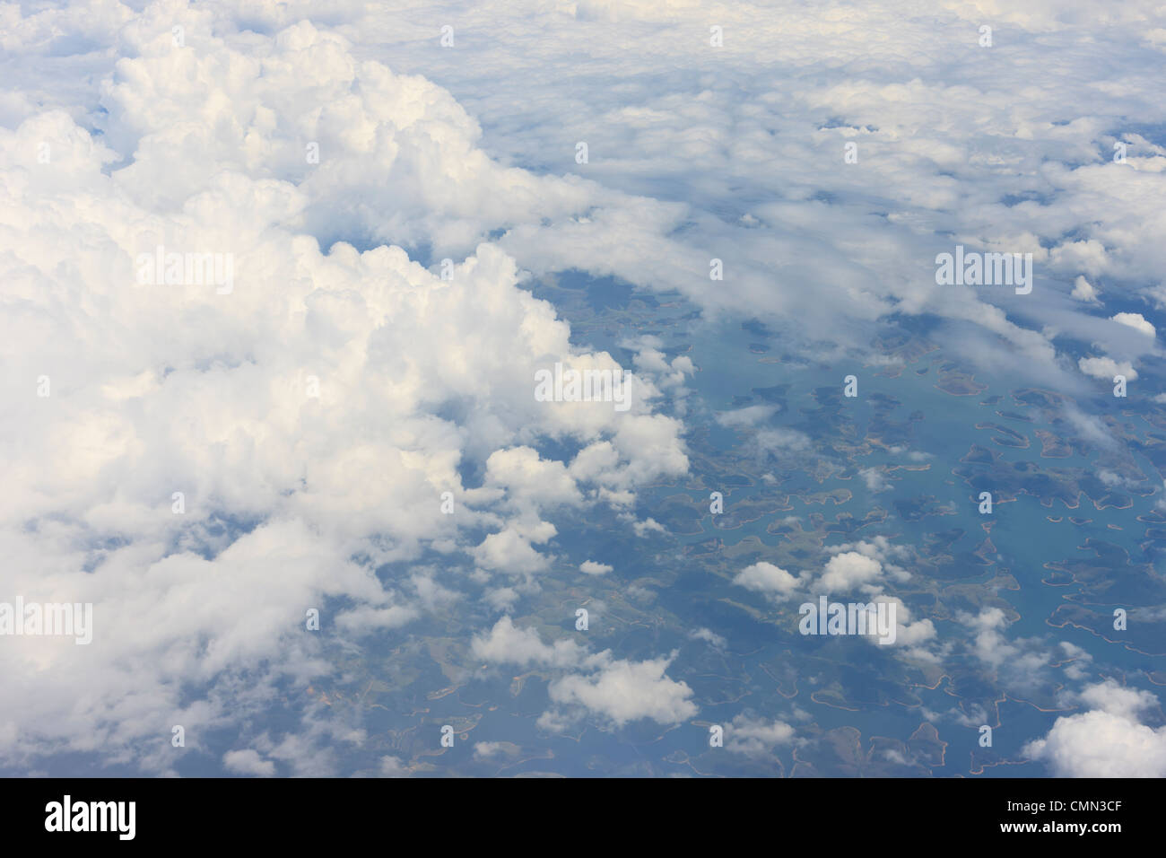 Wolken von 30000 Füße zwischen Recife und Sao Paulo, Brasilien Stockfoto