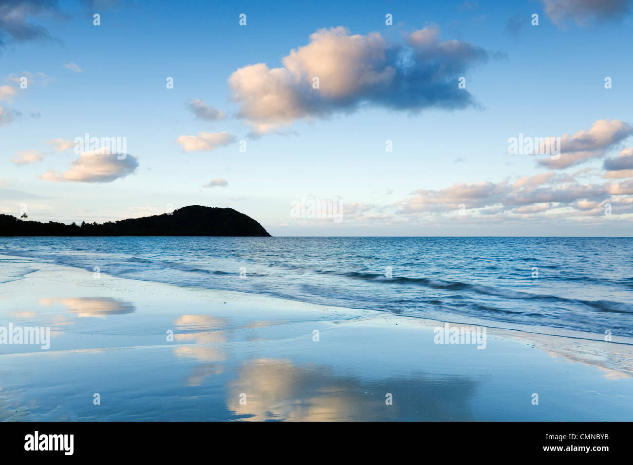 Myall Beach im Daintree, Cape Tribulation, Daintree Nationalpark, Queensland, Australien Stockfoto