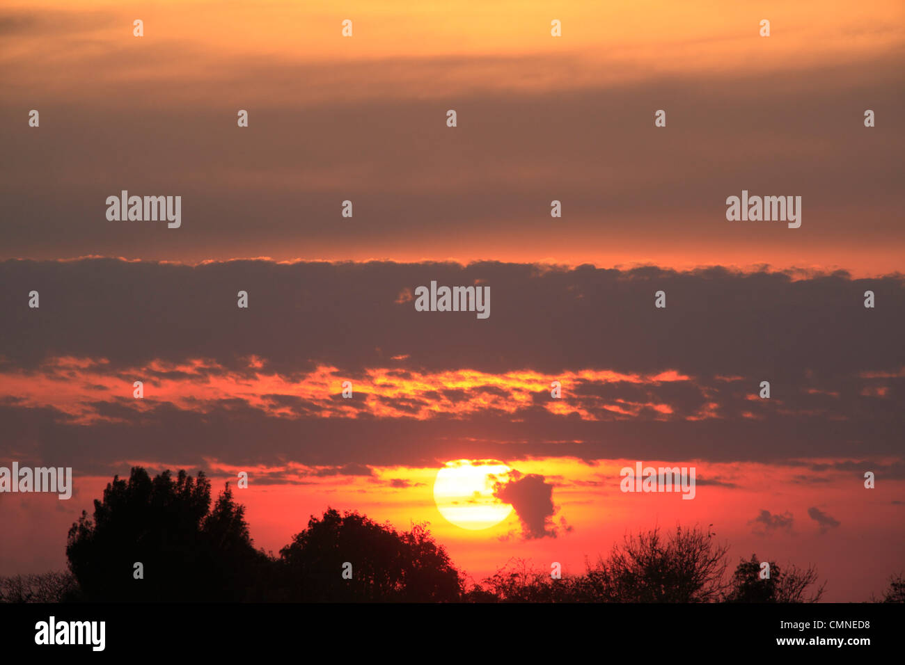 Die untergehende Sonne Landschaft Horizont Stockfoto