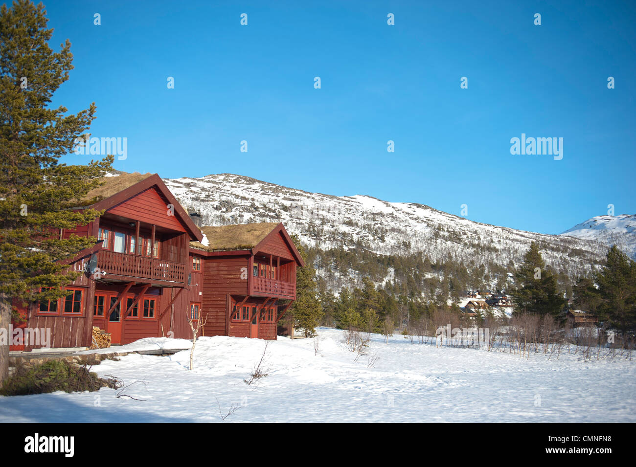 Holz Ferienhäuser im Winter in Hovden, ein Ski-Resort in Süd-Norwegen Stockfoto