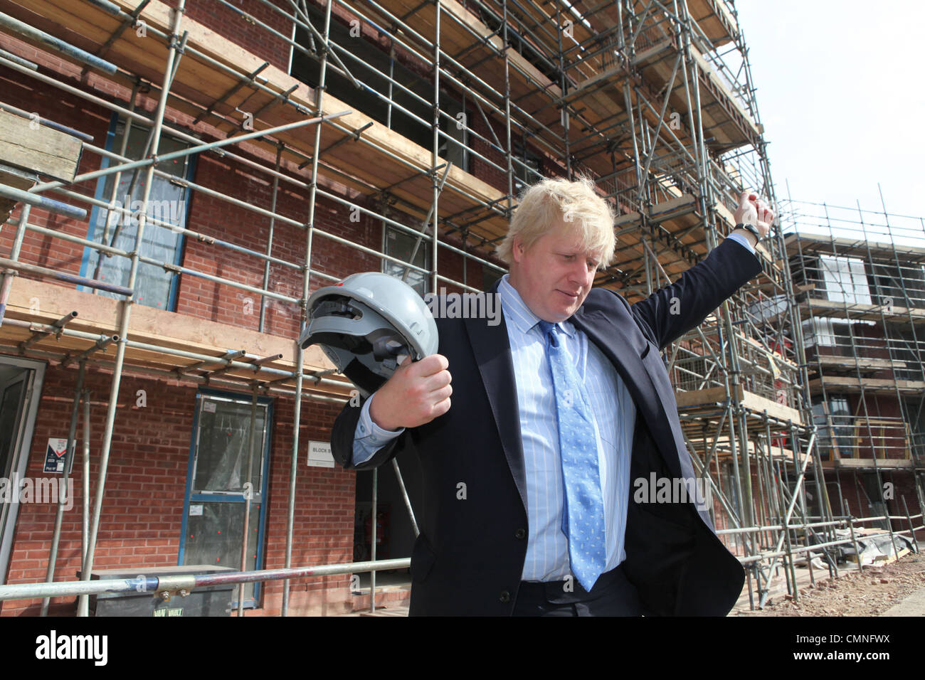 Boris Johnson besucht ein Wohnprojekt von der Evolution in Edgware North London zur Förderung selbst als Londoner Bürgermeister, was er ist Doi Stockfoto