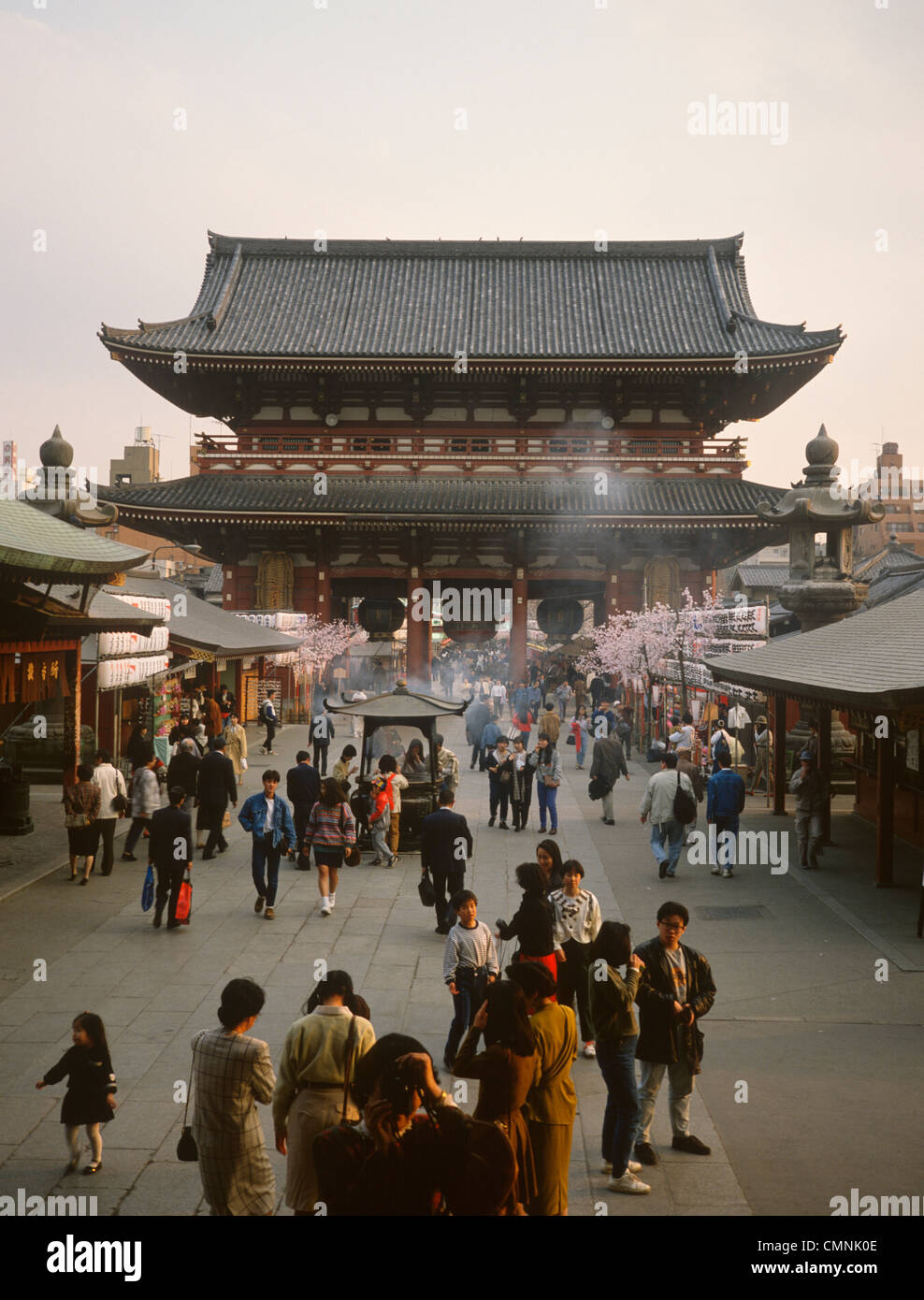 Japan Tokyo Asakusa Kannon Tempel Kaminarimon (Tor der der Gott des Donners) Stockfoto