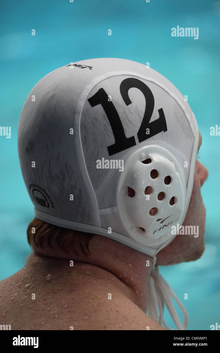 Wasserball zwischen Sheffield University und Sheffield Hallam Universität während der Varsity 2012 Sportveranstaltung. Stockfoto