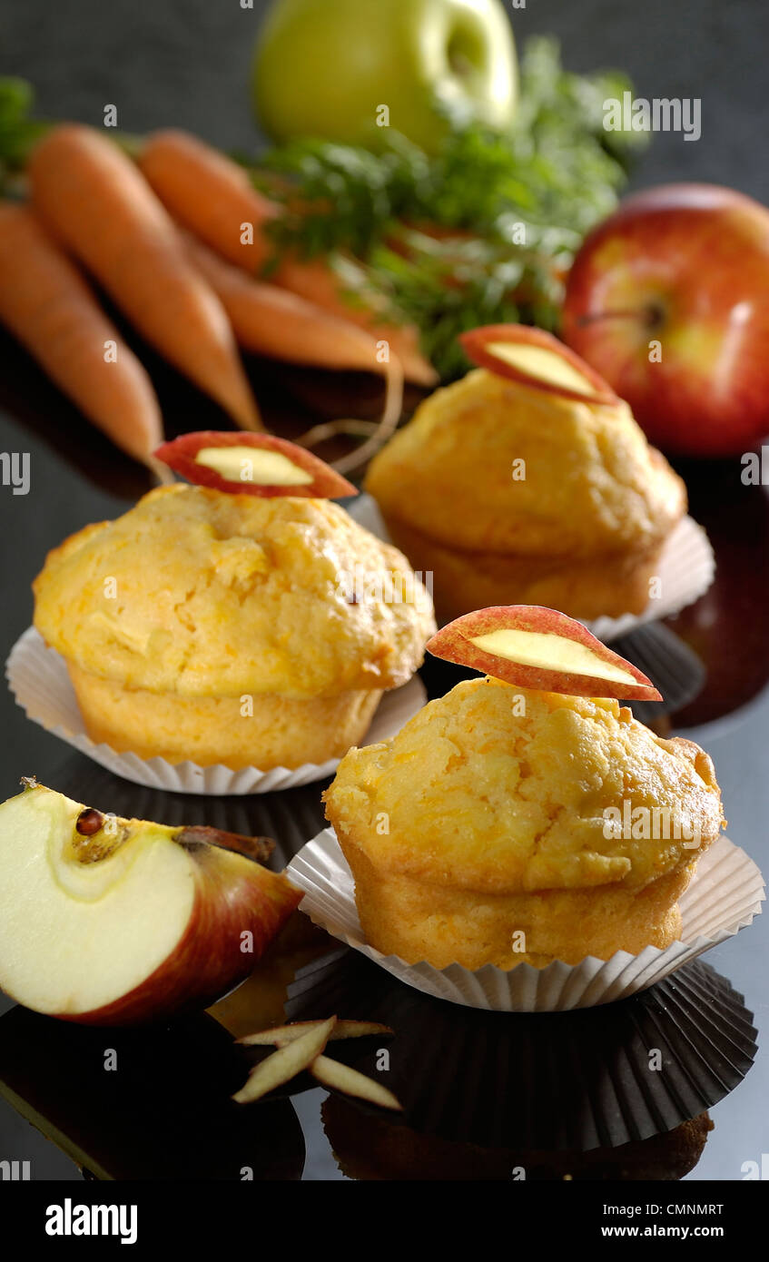 Muffins mit Apfel und Karotte Studio Foto Stockfoto