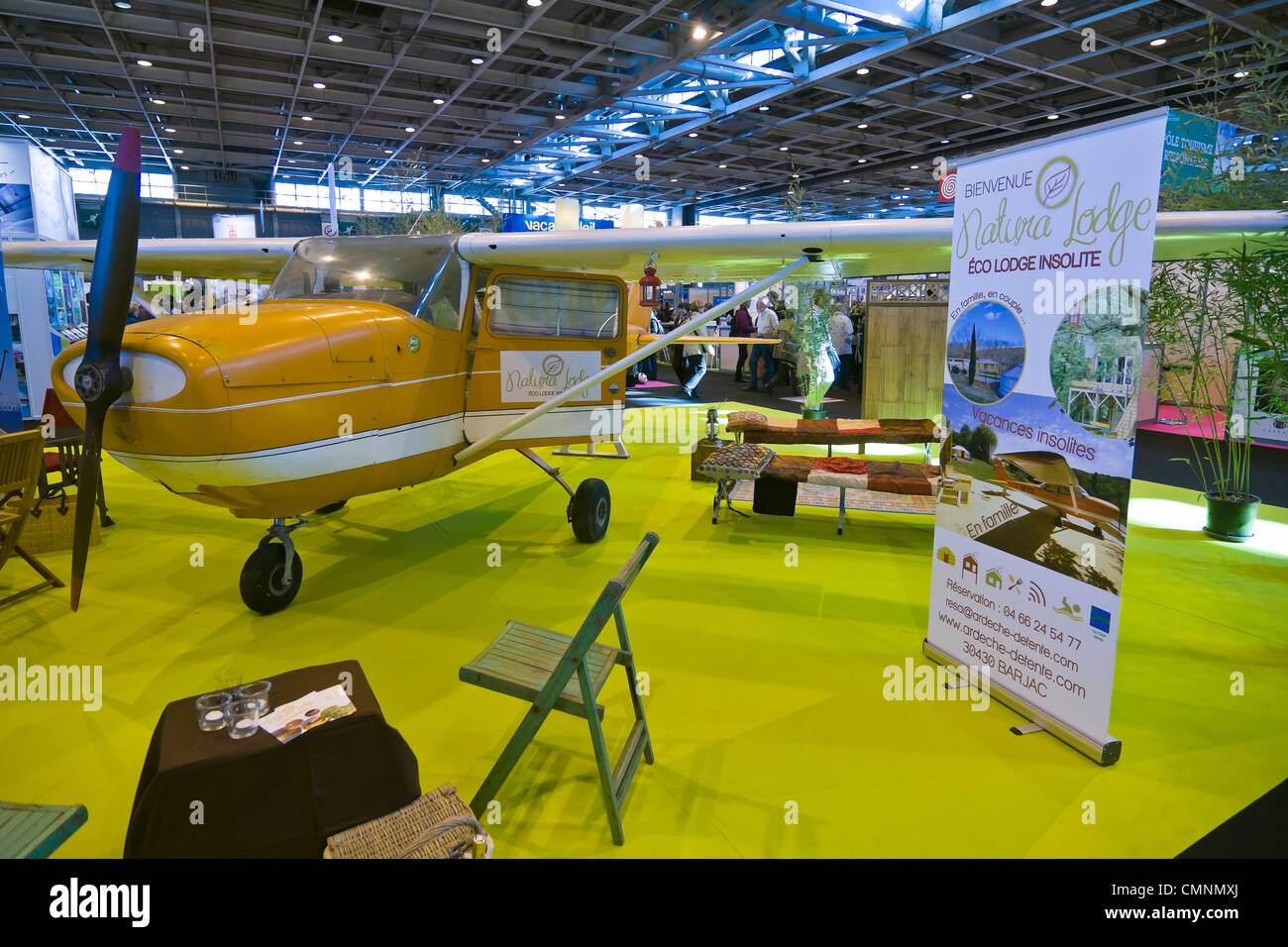 Flugzeug Cessna 170 Natura Lodge Stand International Tourism Show 2012 Paris Stockfoto