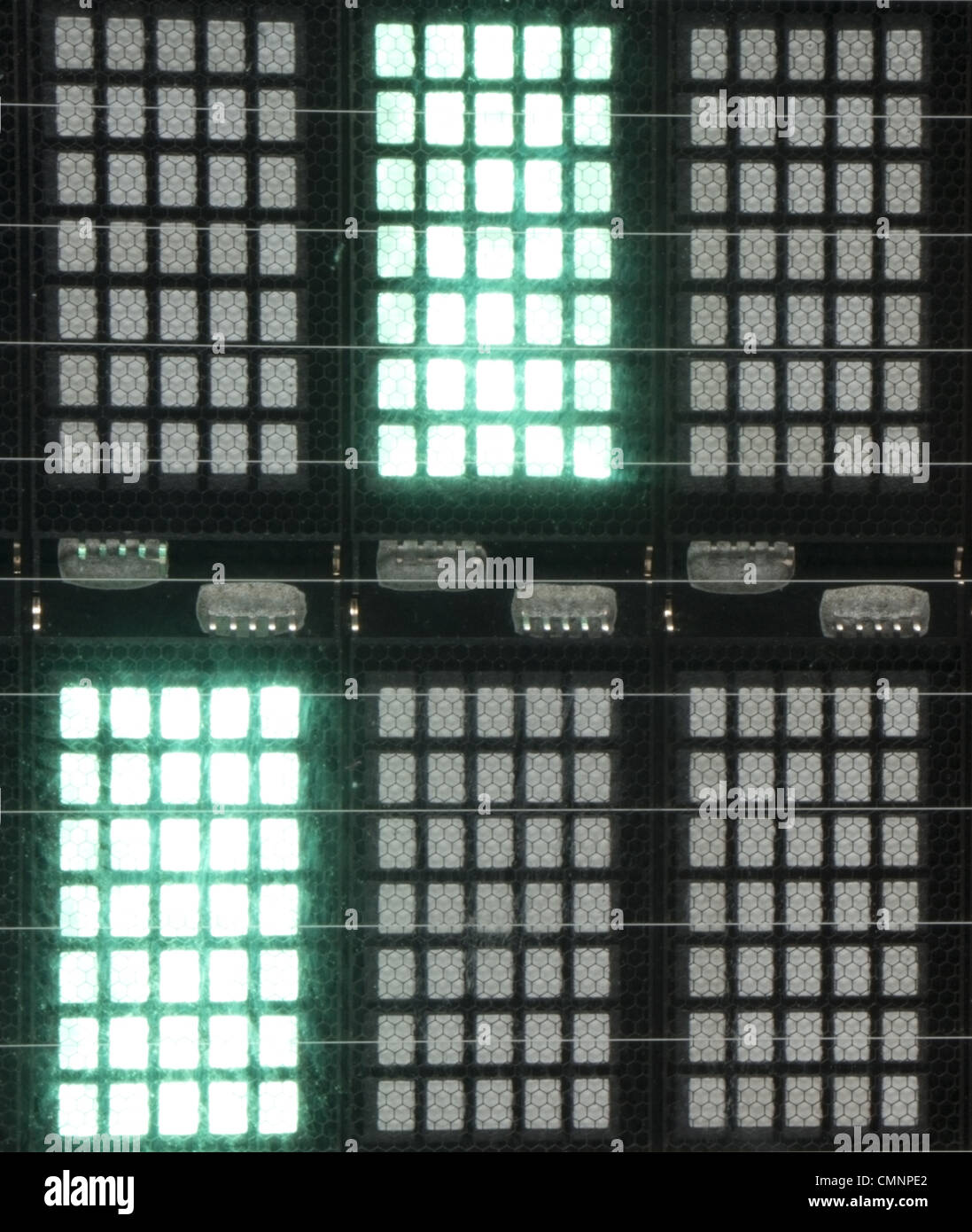 Makroaufnahme von LED-Panel auf elektronische Kassen und Epos-Systeme verwendet, um Preise und Summen anzeigen Stockfoto