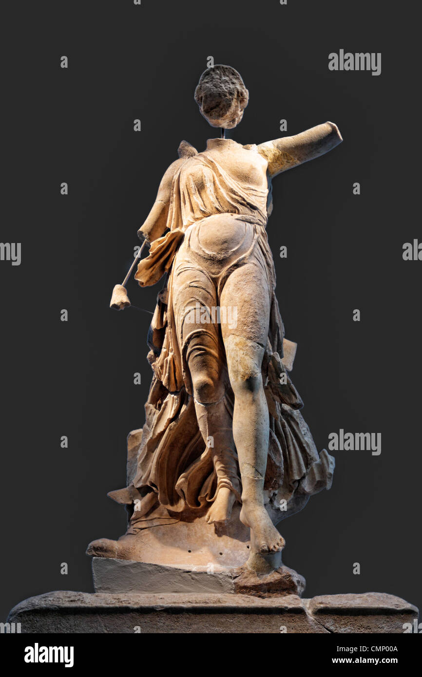 Die Nike Paeonios (421 v. Chr.) im Museum von Olympia, Griechenland Stockfoto